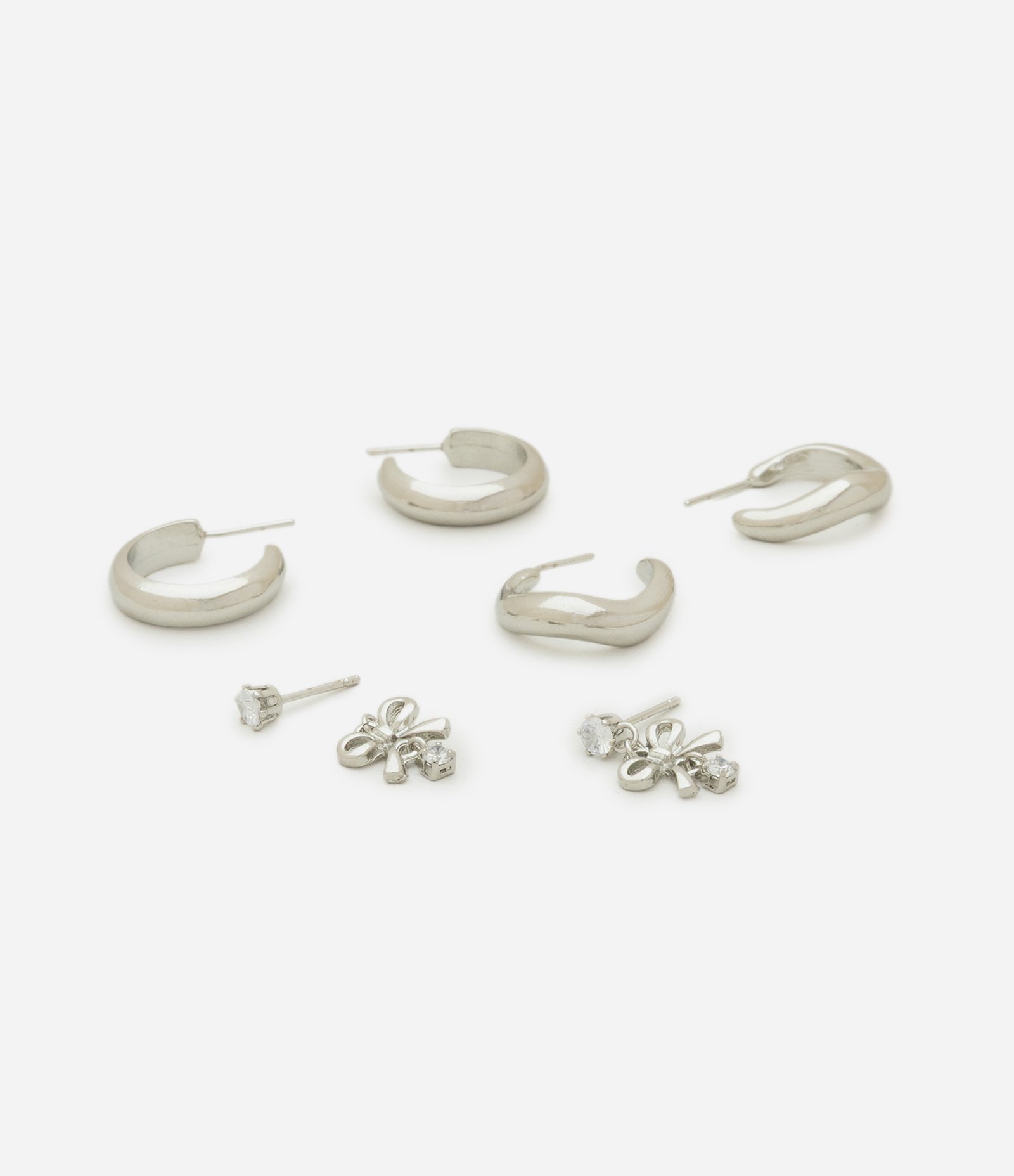 Kit 03 Brincos de Argola e Formato de Laço Prata 2