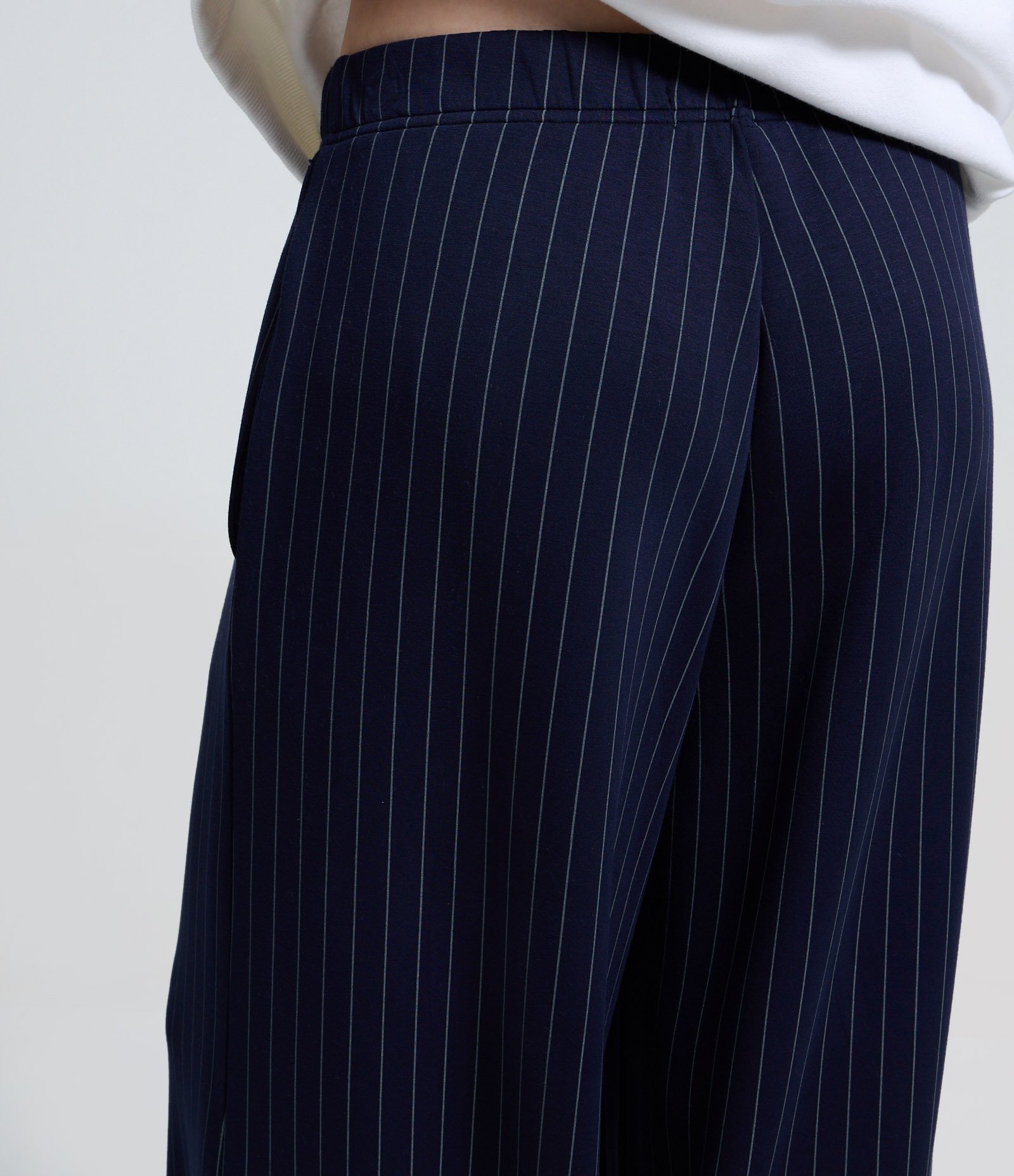 Calça Risca de Giz em Microfibra Azul 4