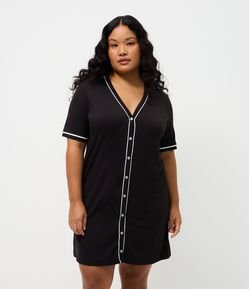 Camisola Curta com Abotoamento Frontal e Detalhes Contrastantes Curve & Plus Size