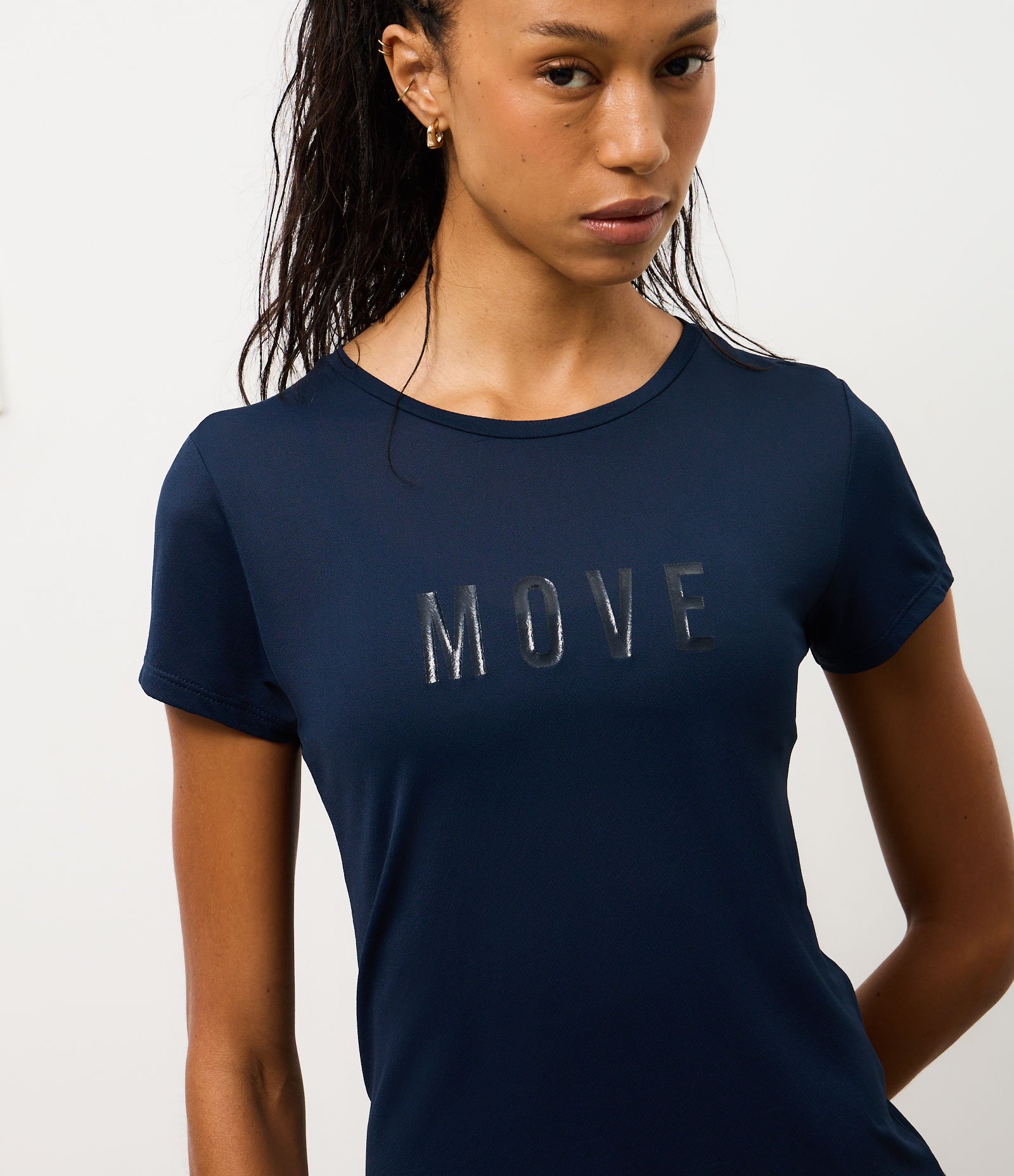 Camiseta Esportiva com Lettering Aplicado Move Azul 3