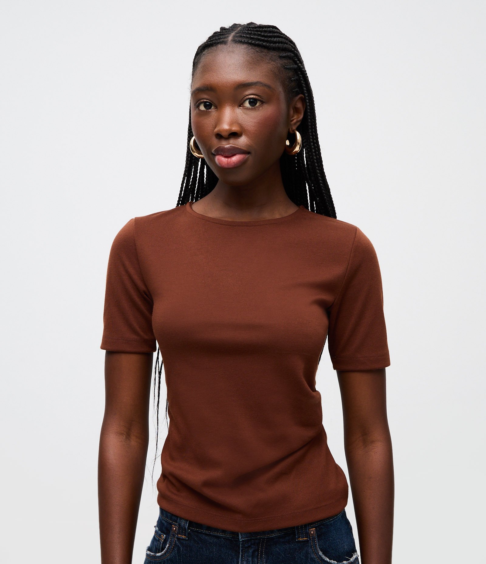Blusa Manga Curta em Tricô Ponto Roma com Pregas Laterais Marrom 1