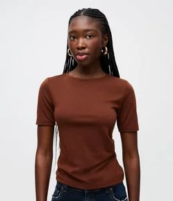 Blusa Manga Curta em Tricô Ponto Roma com Pregas Laterais