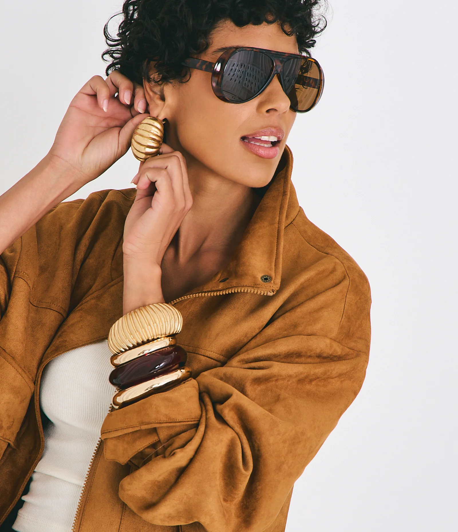 Jaqueta Oversized em Suede com Gola Alta Marrom 2