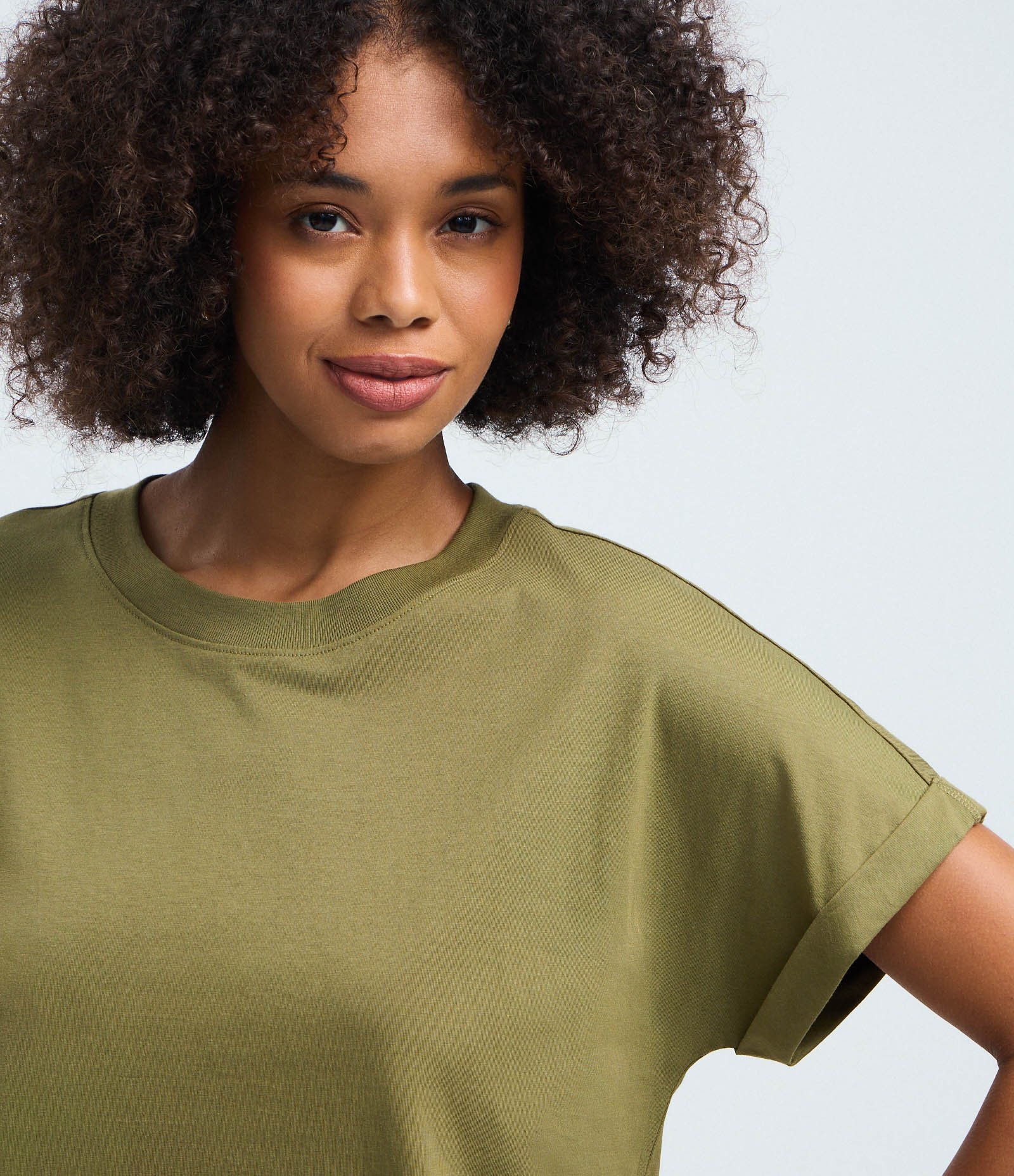 Blusa Básica com Manga Dobrada Curta em Algodão Verde 3