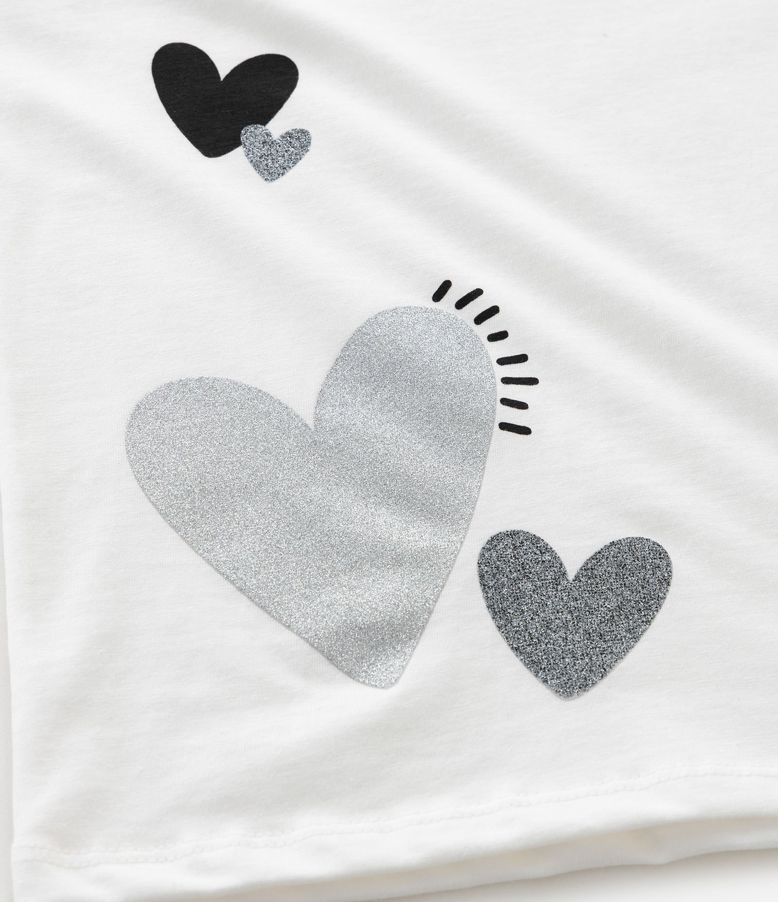 Camiseta Infantil Slim com Estampa de Corações com Glitter– Tam 5 a 14 Anos Branco 5