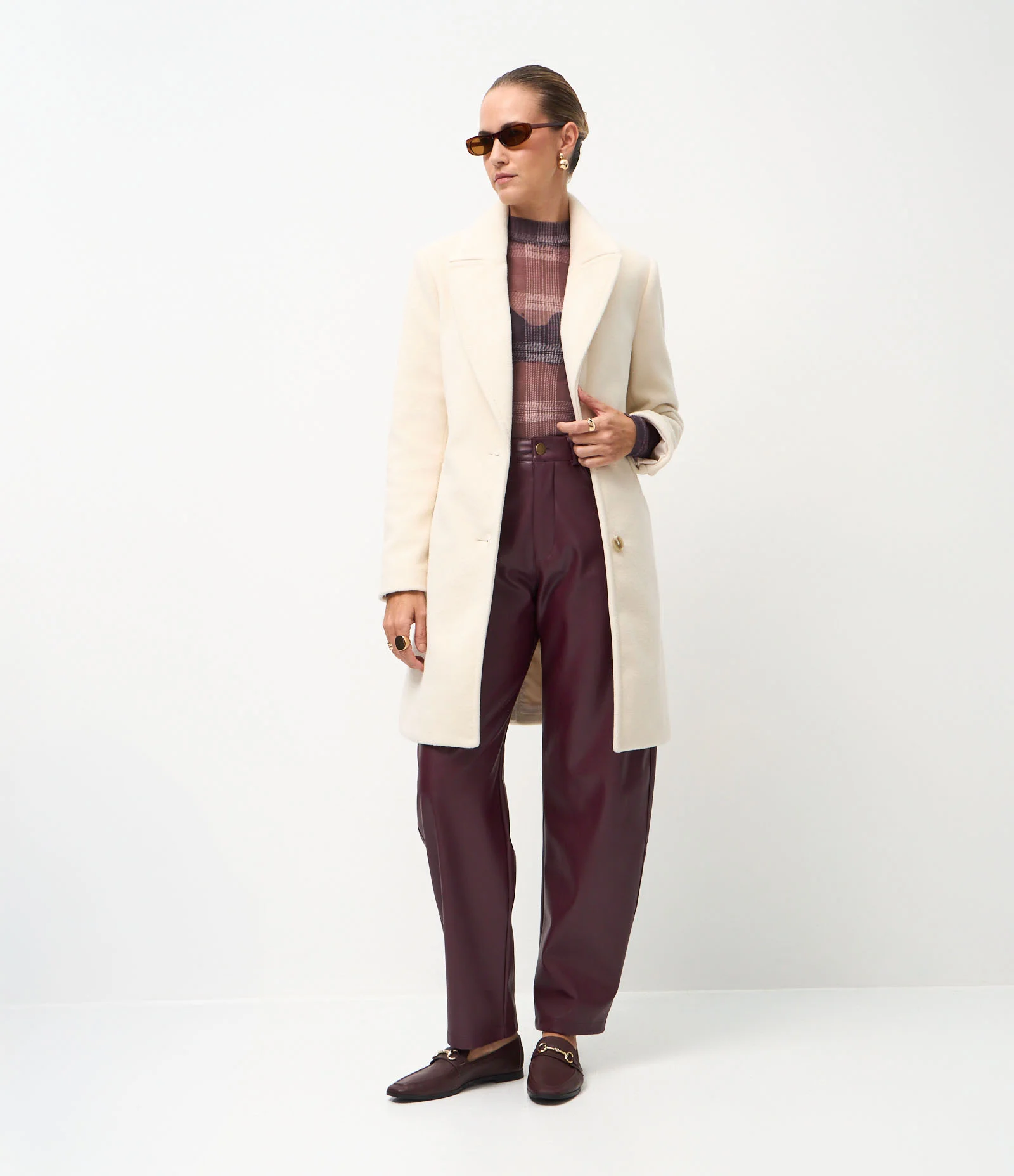 Blusa em Tule com Estampa Xadrez Cinza 2