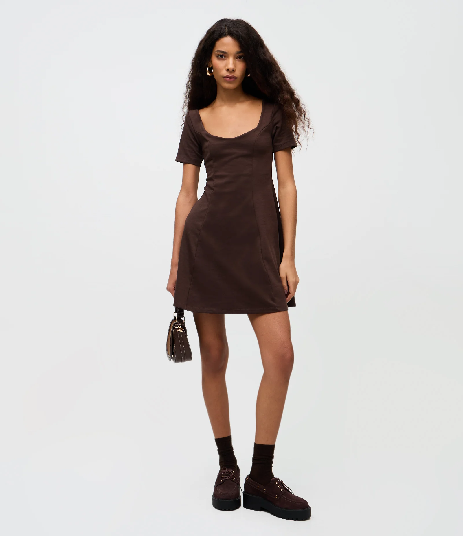 Vestido Evasê em Ponto Roma com Decote V Marrom 1