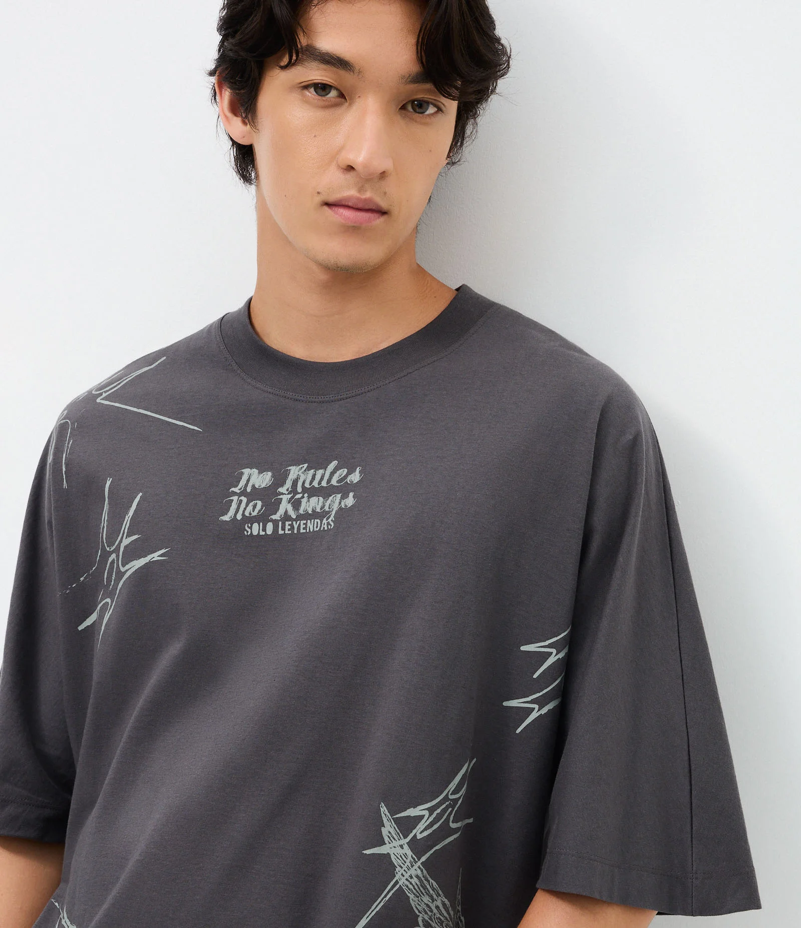 Camiseta Oversized Manga Curta em Algodão com Estampa No Mercy Preto 4