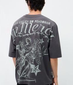 Camiseta Oversized Manga Curta em Algodão com Estampa No Mercy