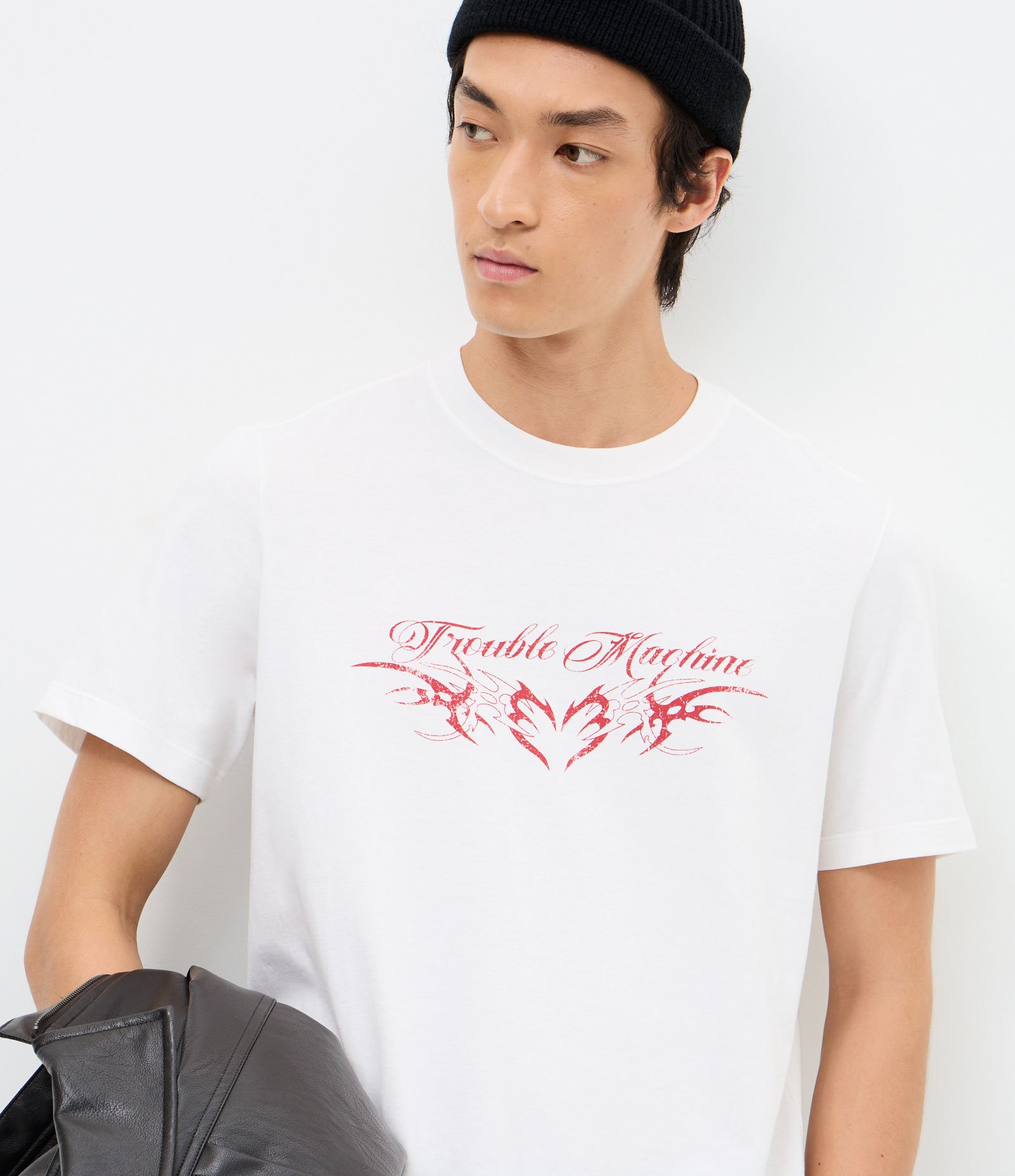 Camiseta Manga Curta em Algodão Lettering Trouble Machine Branco 4