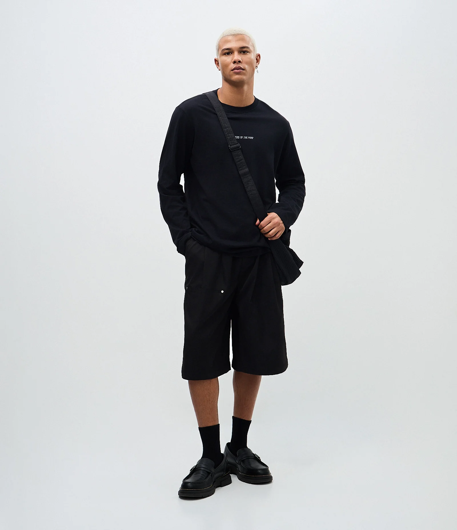 Camiseta Manga Longa em Algodão com Estampa Spectre Preto 2