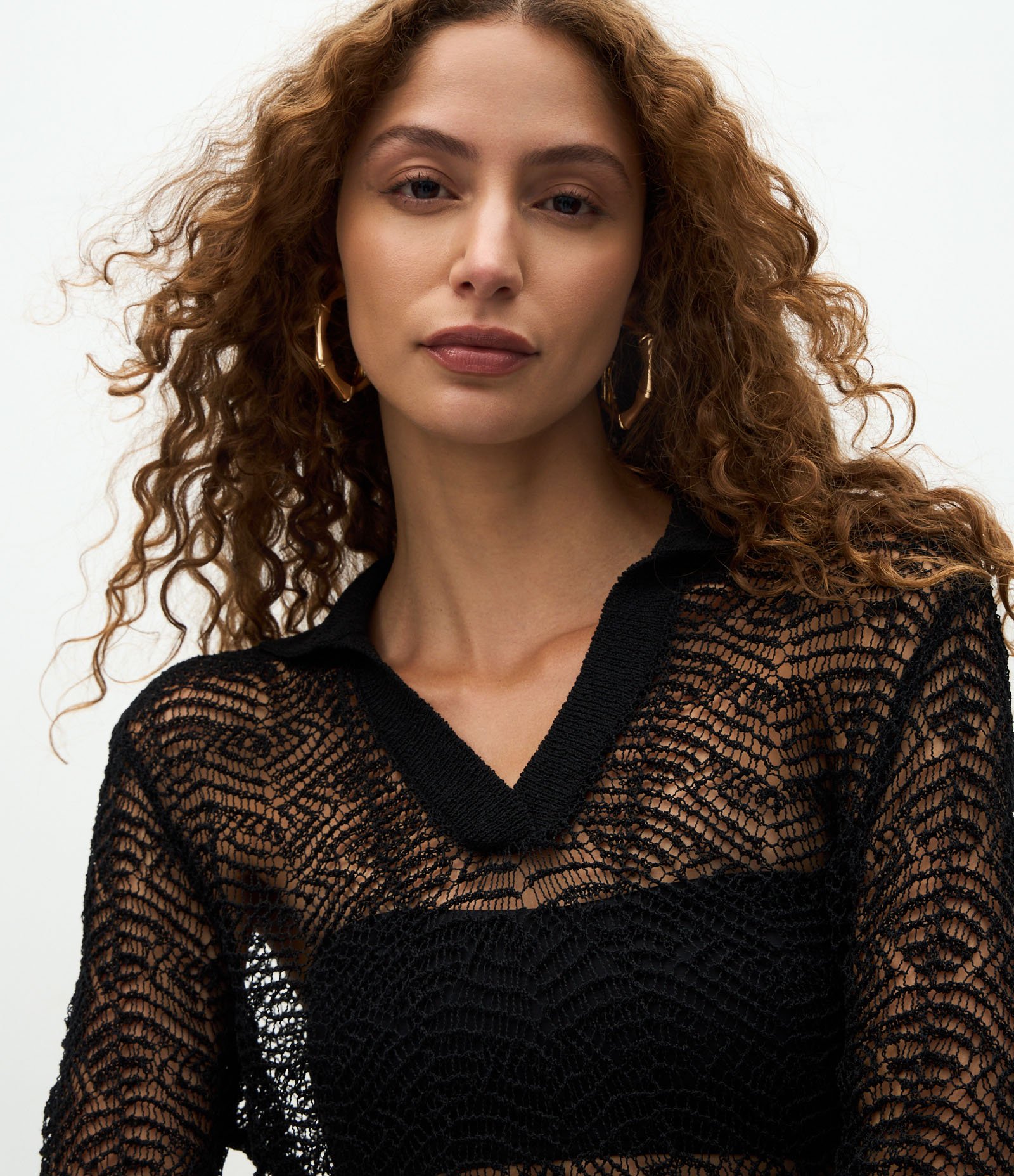 Blusa em Tricô com Gola Polo e Ponto Vazado Preto 3