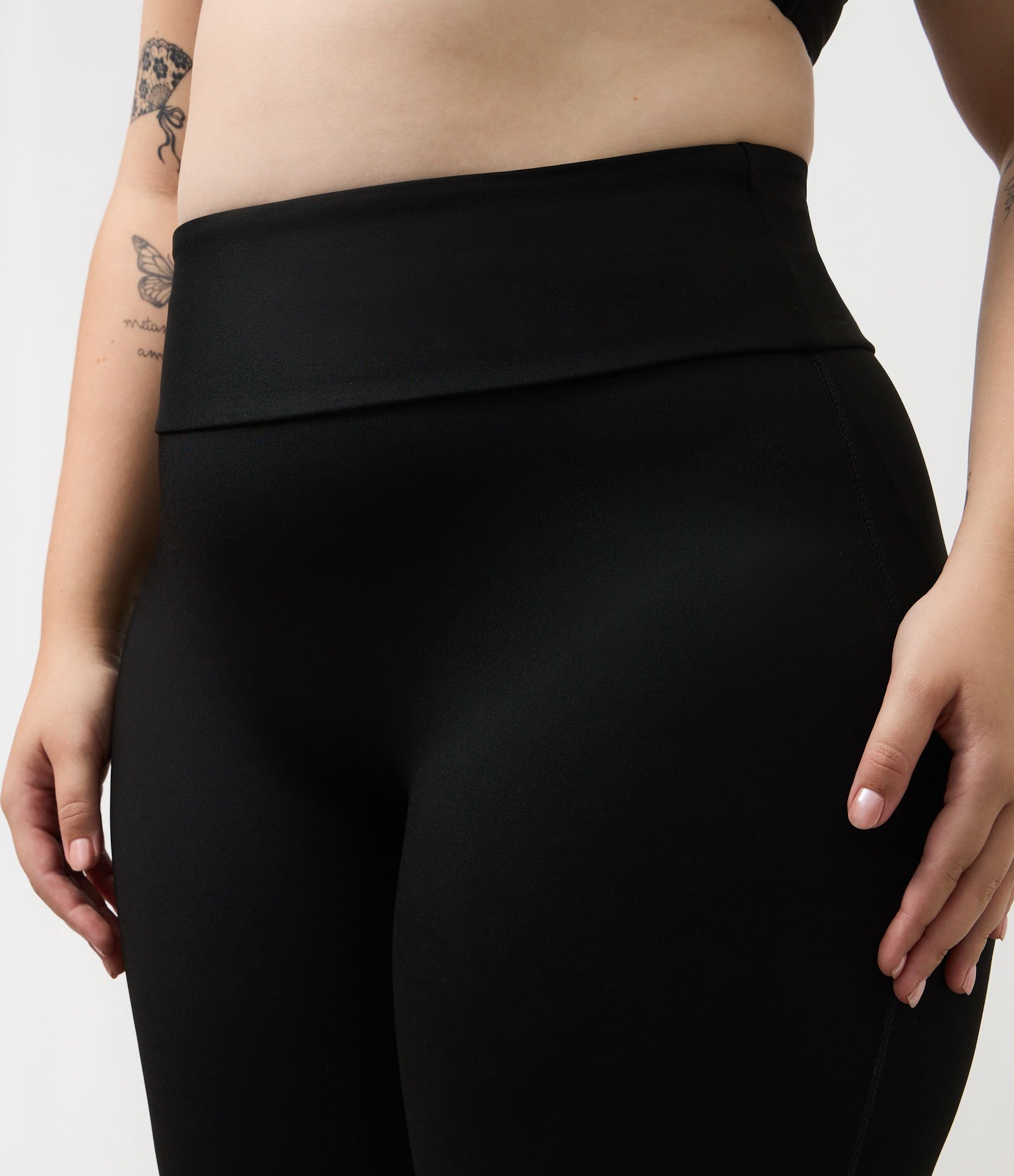 Calça Legging Esportiva em Microfibra sem Gancho Preto 3