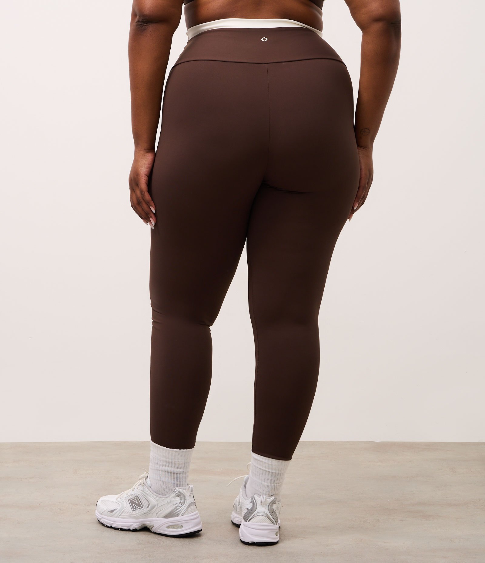 Calça Legging Contraste Maxxi com Recorte Marrom 7