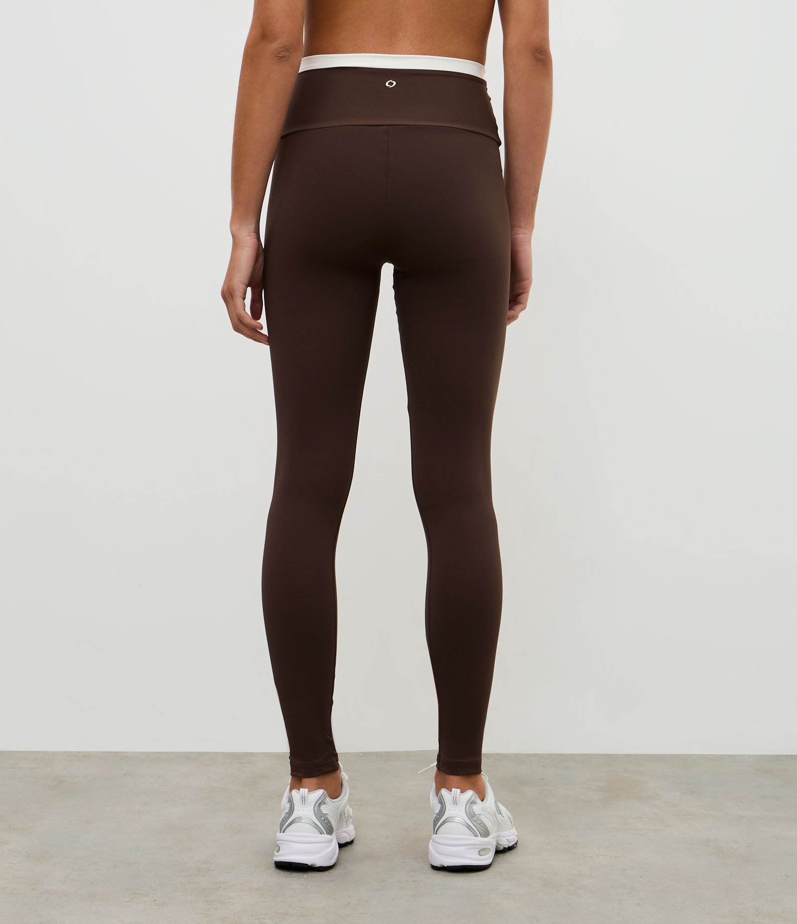 Calça Legging Contraste Maxxi com Recorte Marrom 4