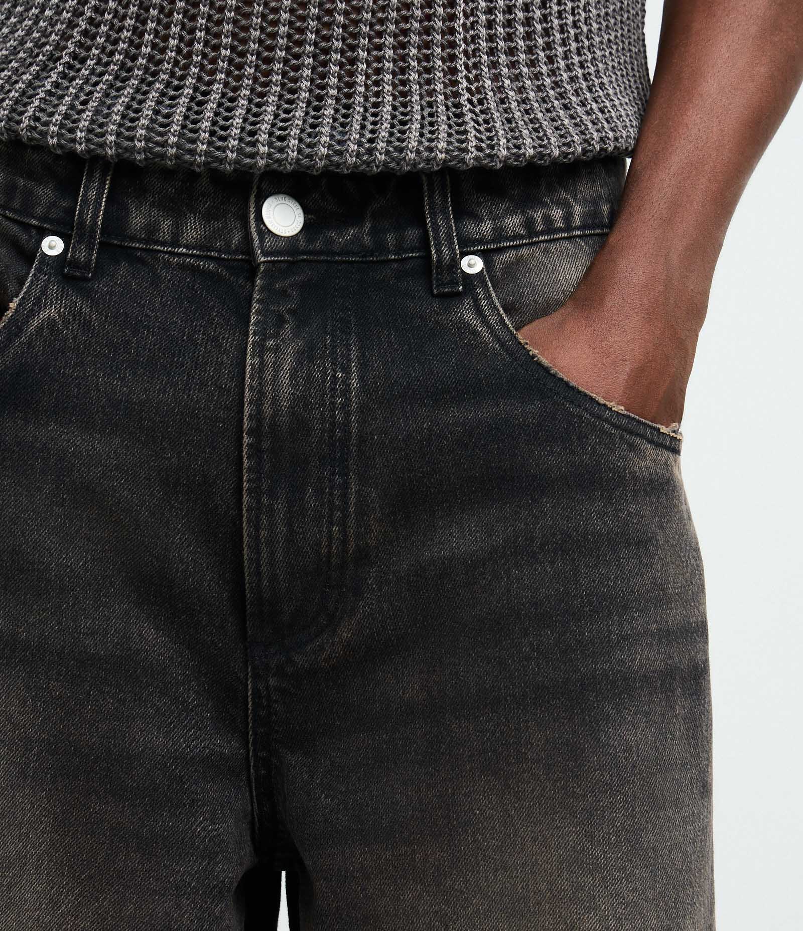 Calça Mega Baggy em Jeans com Barra Desfiada Preto 3