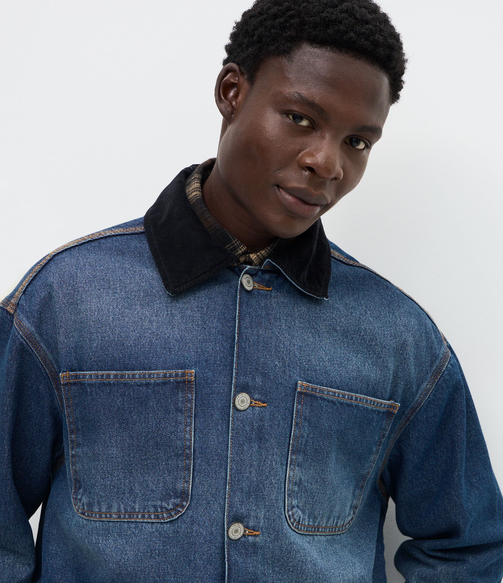 Jaqueta Oversized em Jeans com Gola de Veludo Azul 3