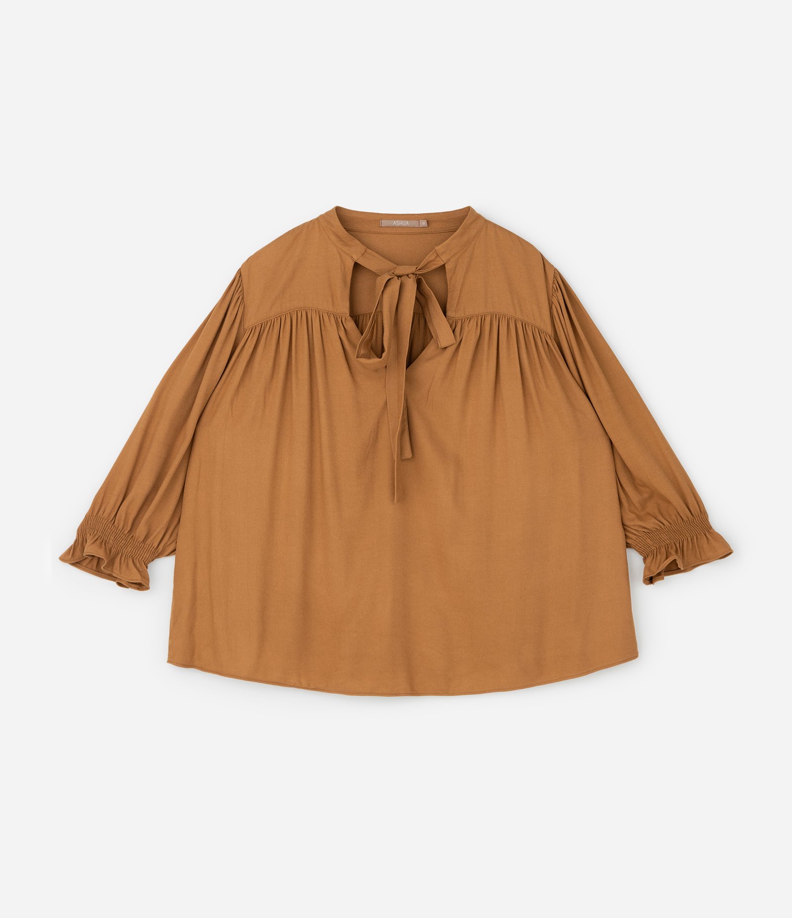 Blusa Manga 3/4 em Crepe com Amarração Curve & Plus Size Marrom 1