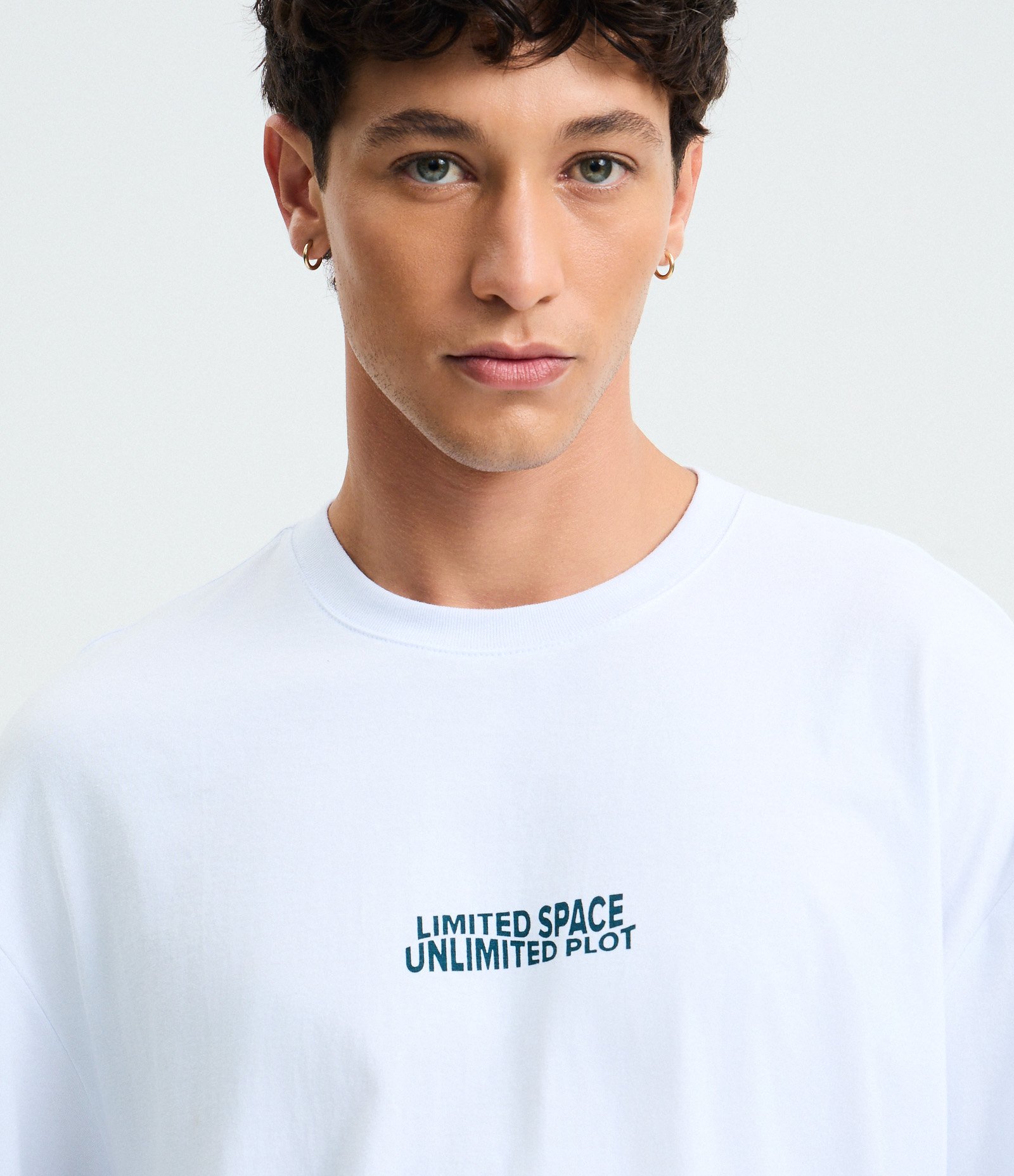 Camiseta Relaxed em Algodão com Estampa Divertida de Sardinha Branco 4