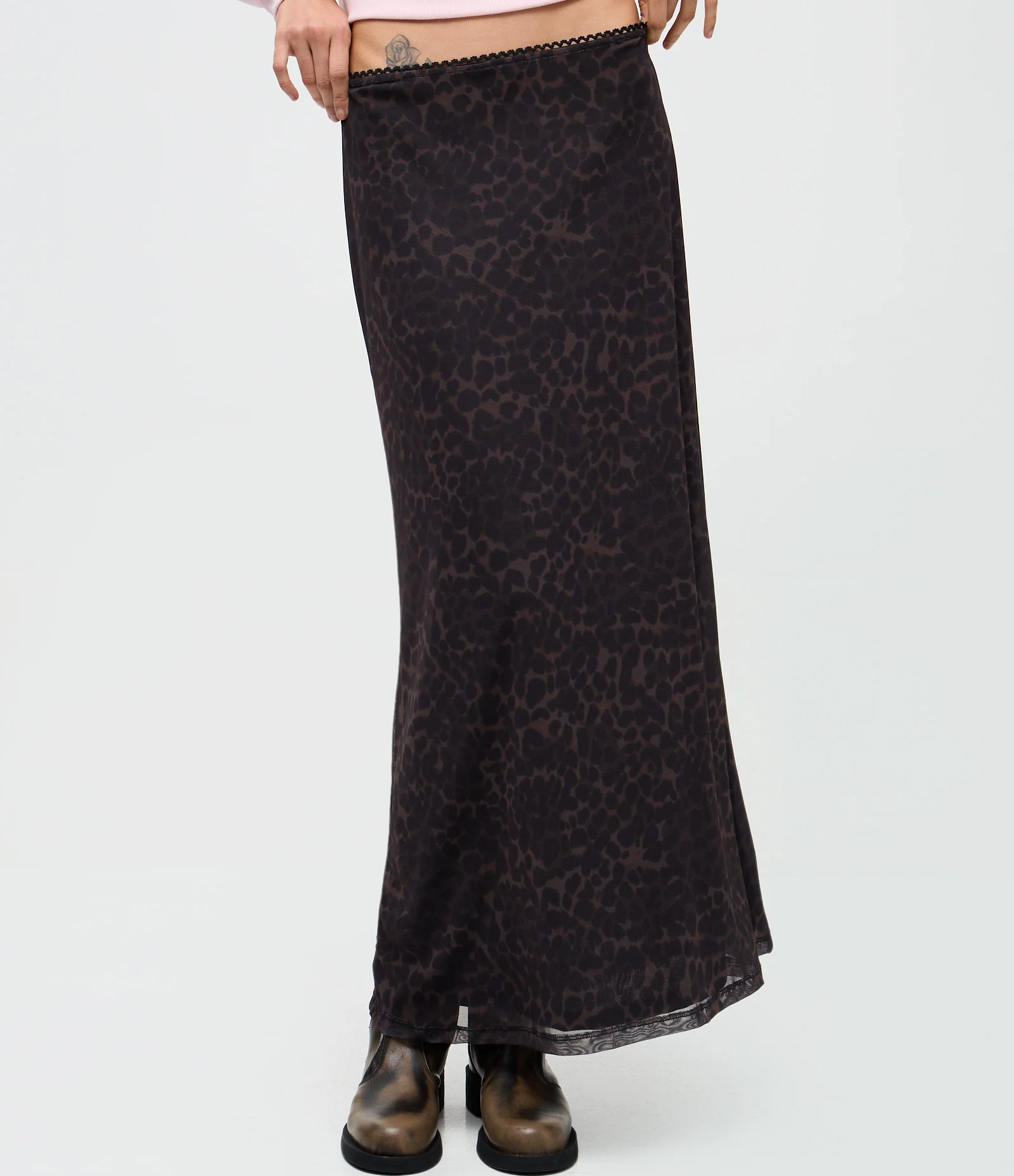 Saia Longa em Tule com Estampa Oncinha Preto 2