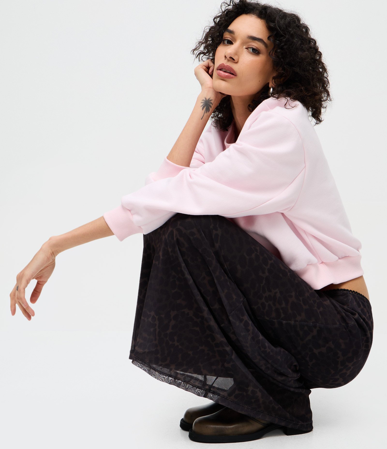 Saia Longa em Tule com Estampa Oncinha Preto 4