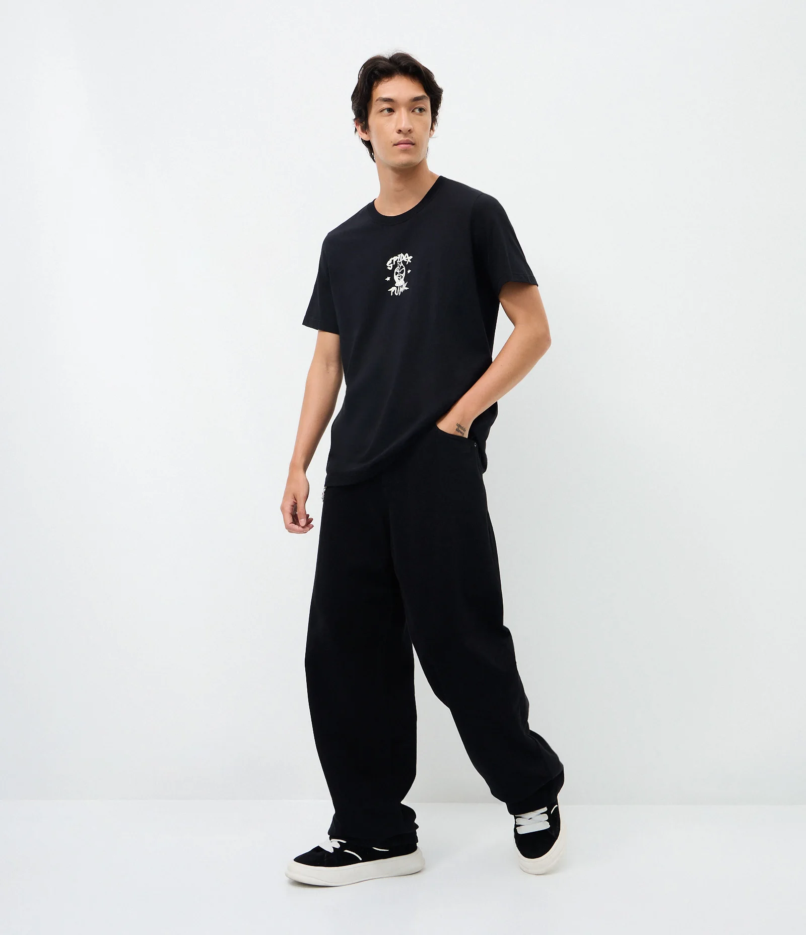 Camiseta Manga Curta em Algodão Homem Aranha Punk Preto 2