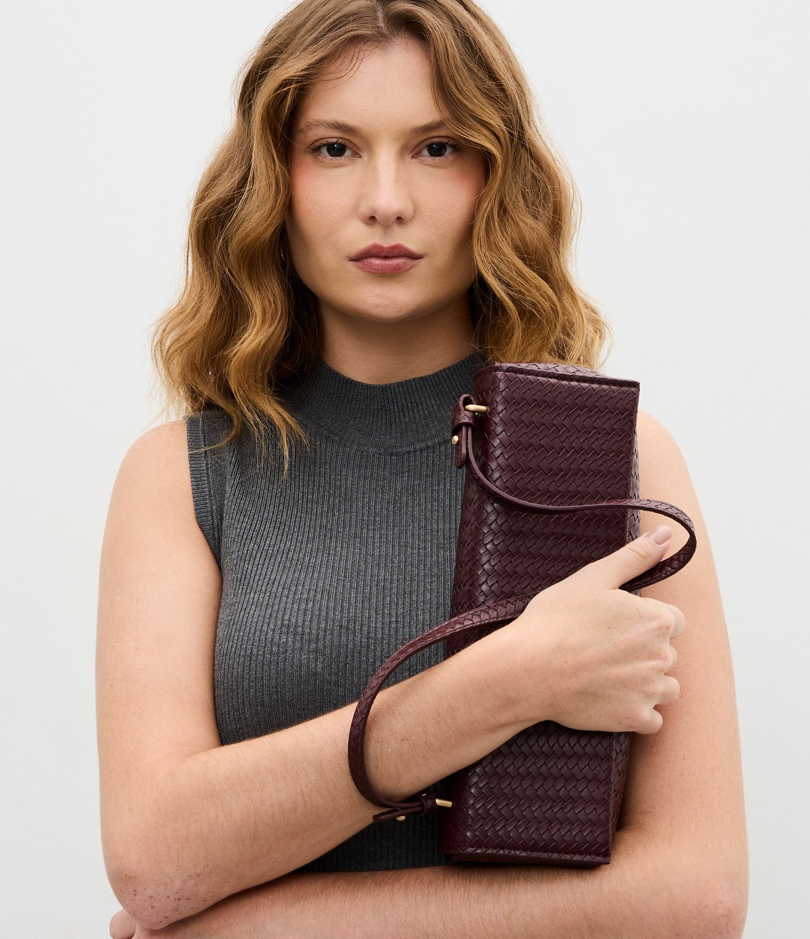 Bolsa Baguete Pequena em PU com Tampa e Alça Removível Vinho 9