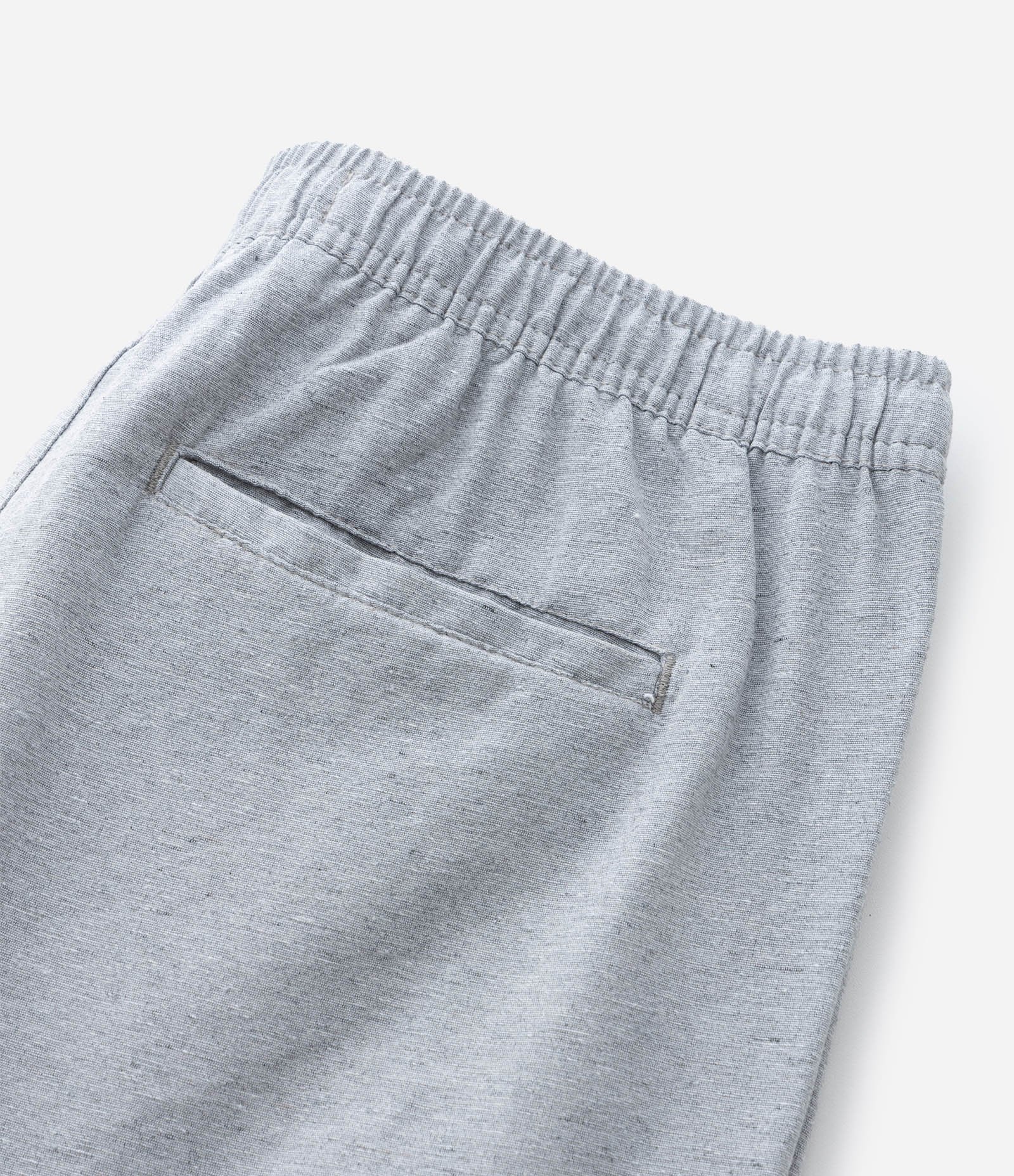 Bermuda em Algodão com Cós Elástico e Etiqueta Aplicada Cinza 6