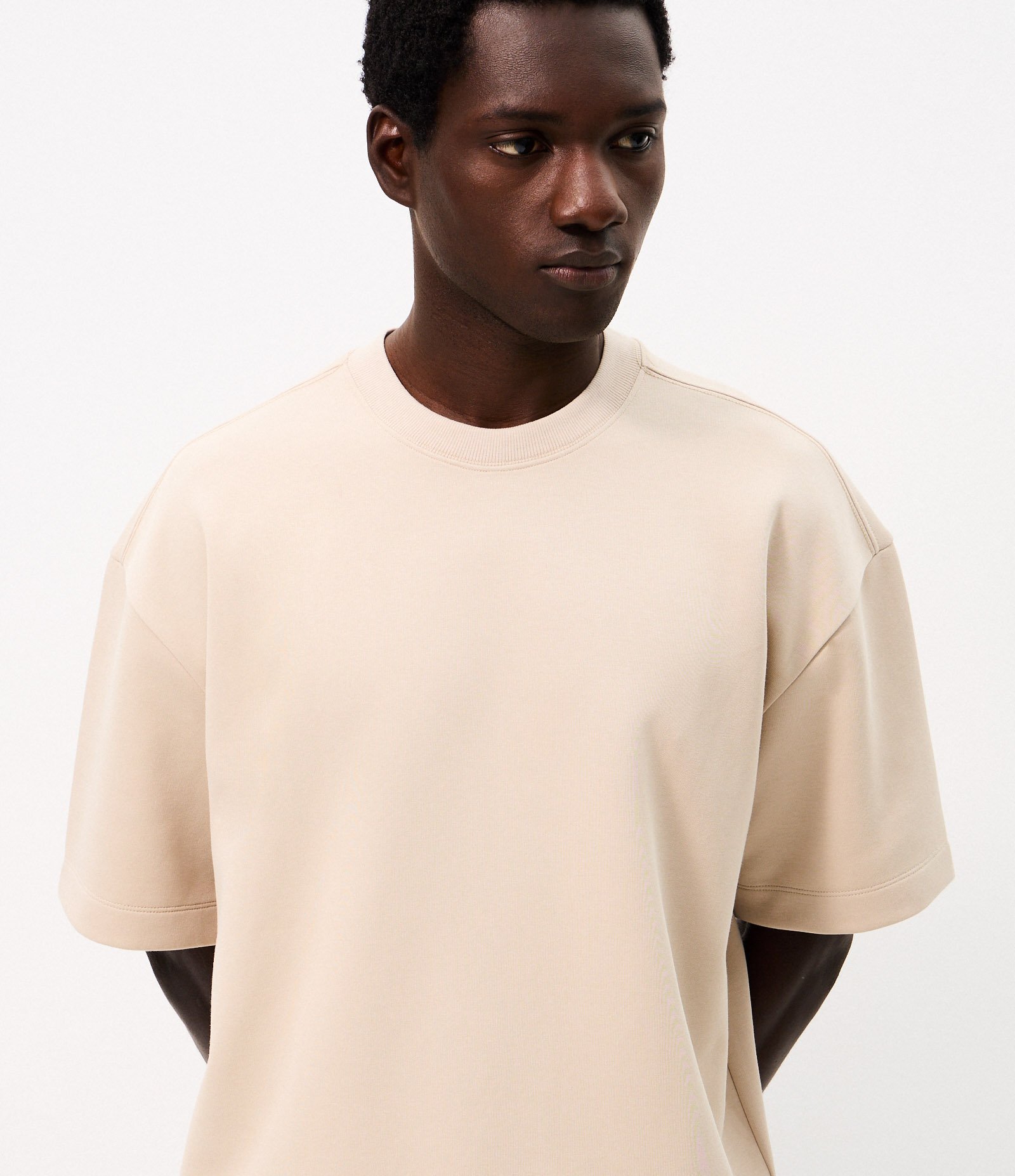 Camiseta Boxy Tech em Malha Pesada Bege 4