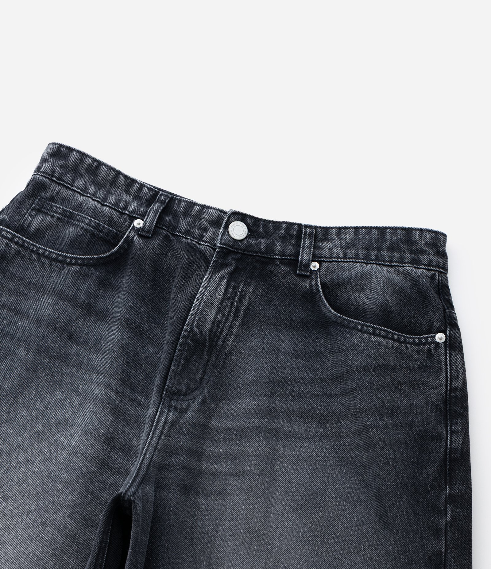 Bermuda Baggy Relaxed em Jeans com Bolso Duplo Veigh Preto 12