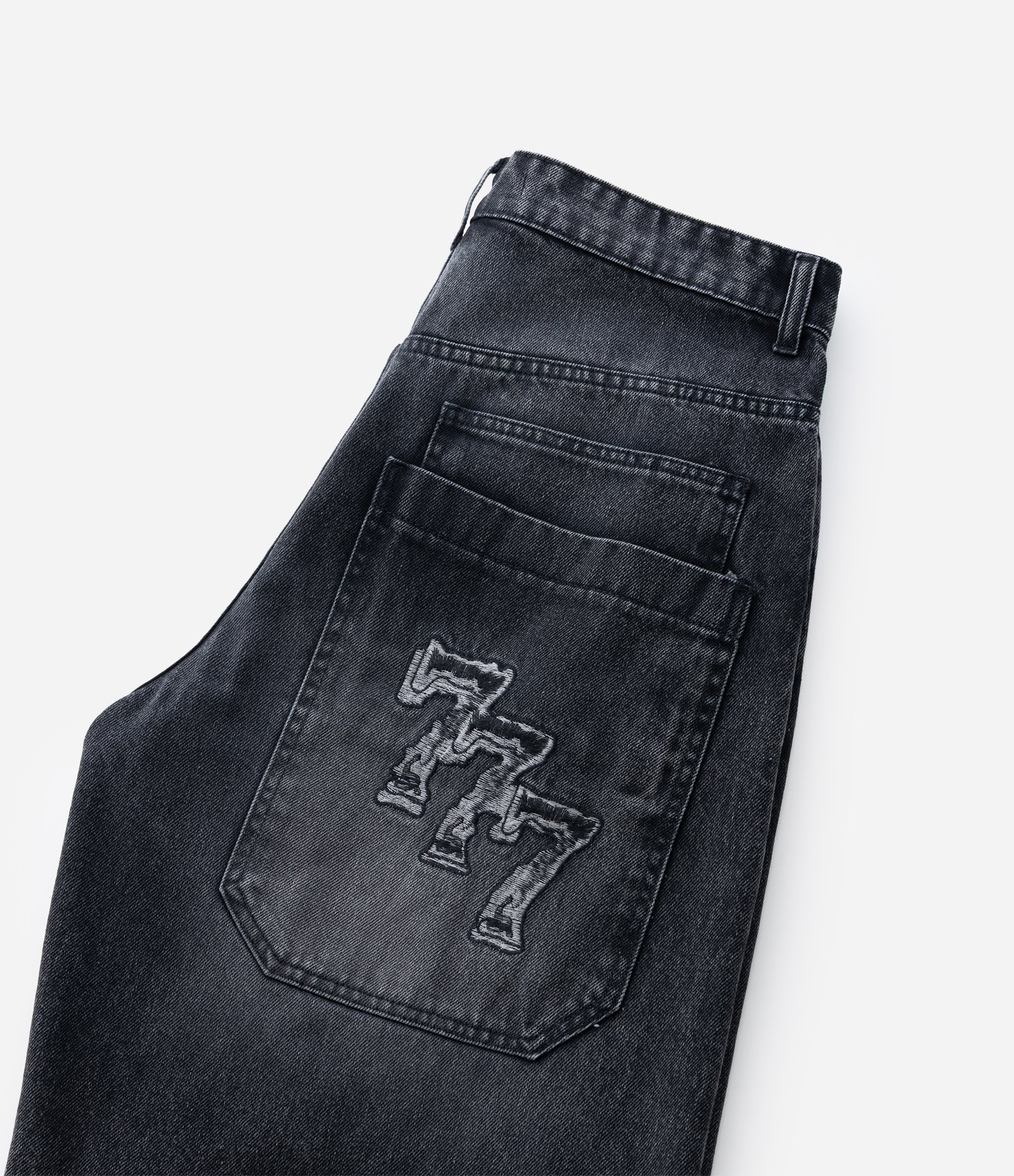 Bermuda Baggy Relaxed em Jeans com Bolso Duplo Veigh Preto 14