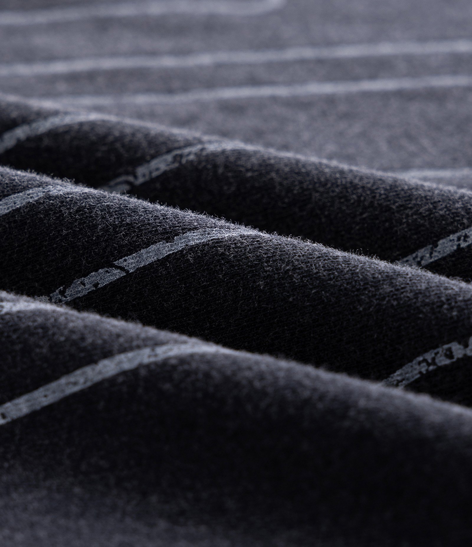 Camiseta Boxy Manga Curta em Algodão com Lettering Guilt Preto 7