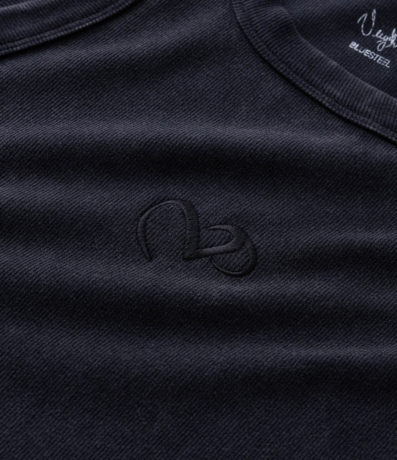 Regata Muscle com Bordado Logo Veigh Preto 10