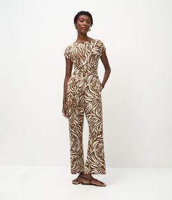 Macacão em Piquet com Estampa Abstrata e Cinto