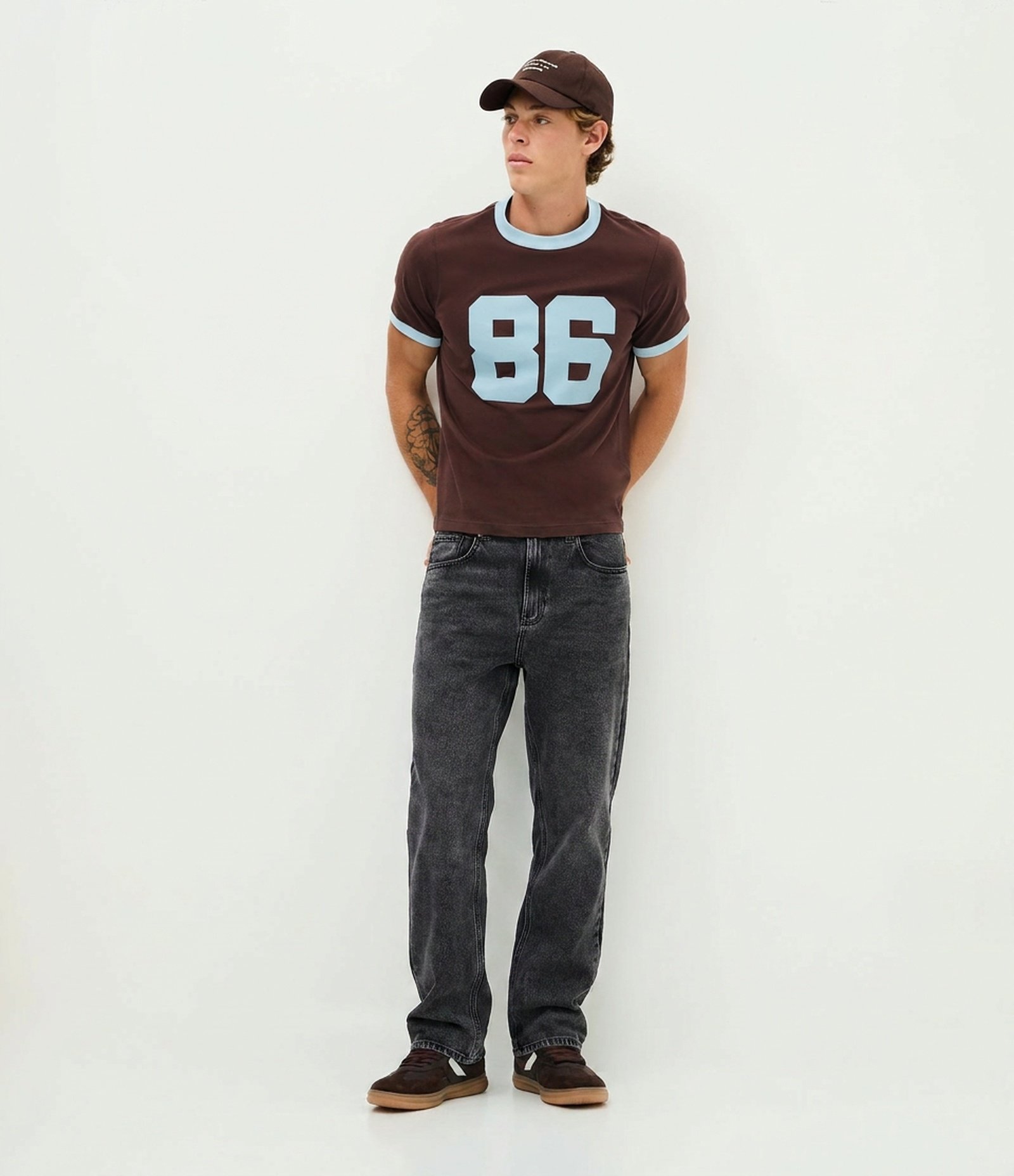 Calça em Jeans Reta Vintage Preto 3
