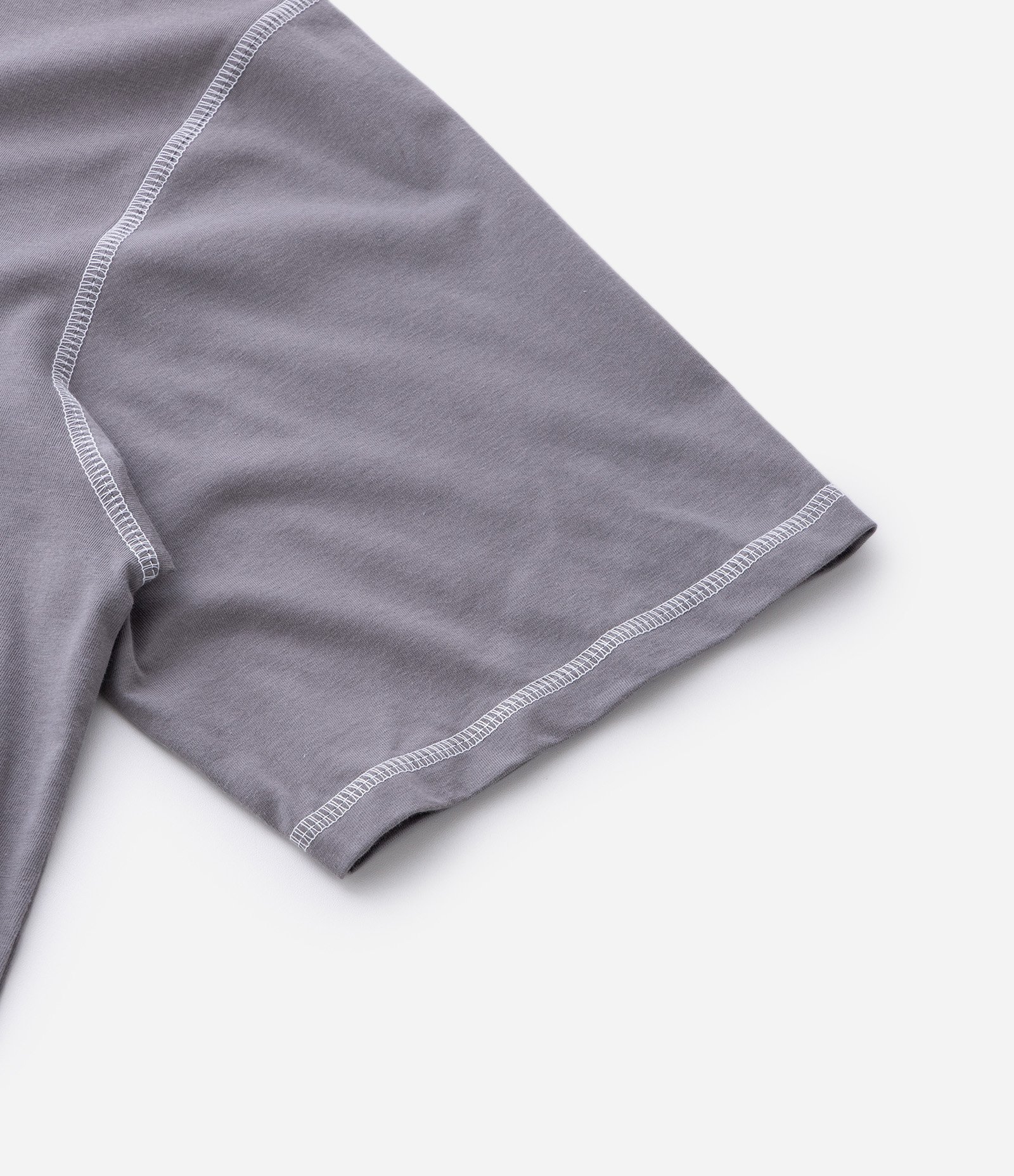 Pijama Curto em Algodão com Estampa One Piece Cinza 9