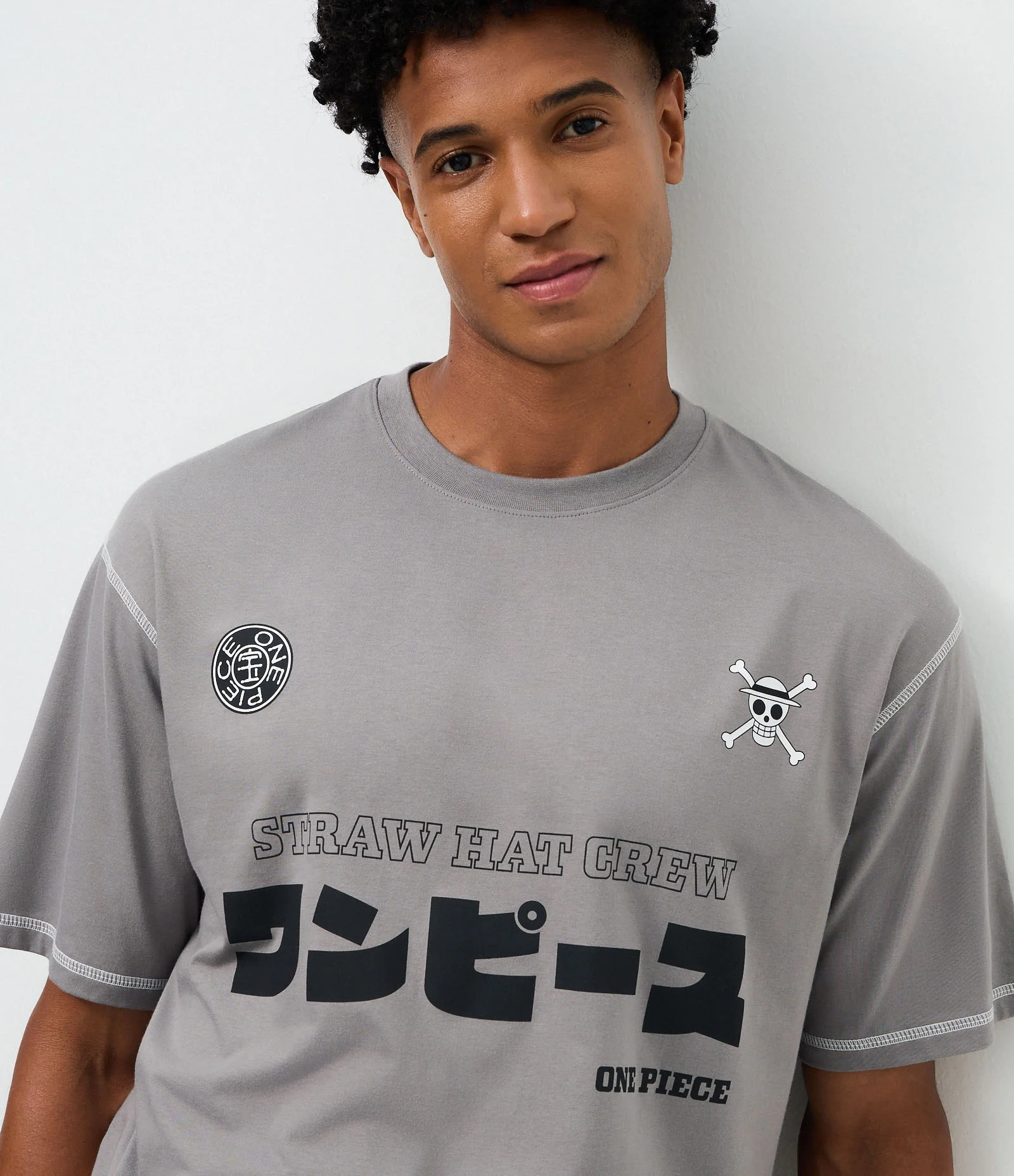 Pijama Curto em Algodão com Estampa One Piece Cinza 2