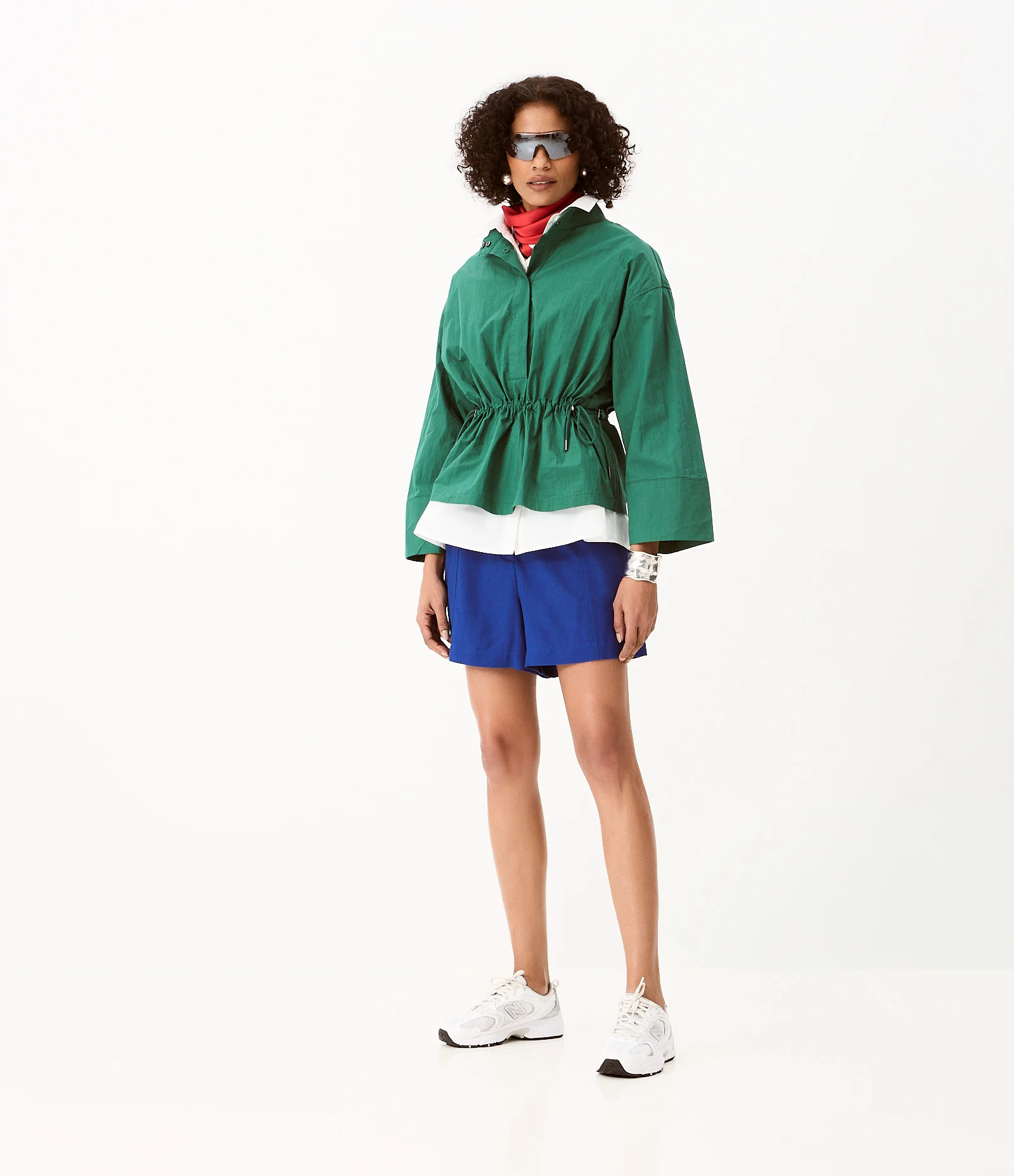 Short em Viscolinho com Cós Elástico Azul 3