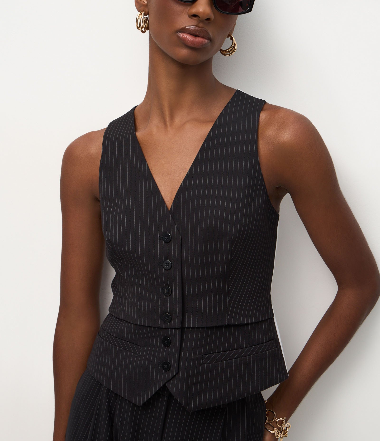 Colete Alfaiatado com Efeito de Sobreposição Preto 4