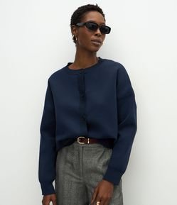 Cardigan Over em Tricô com Botões e Punhos Ajustados