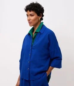 Camisa em Viscolinho com Gola Padre
