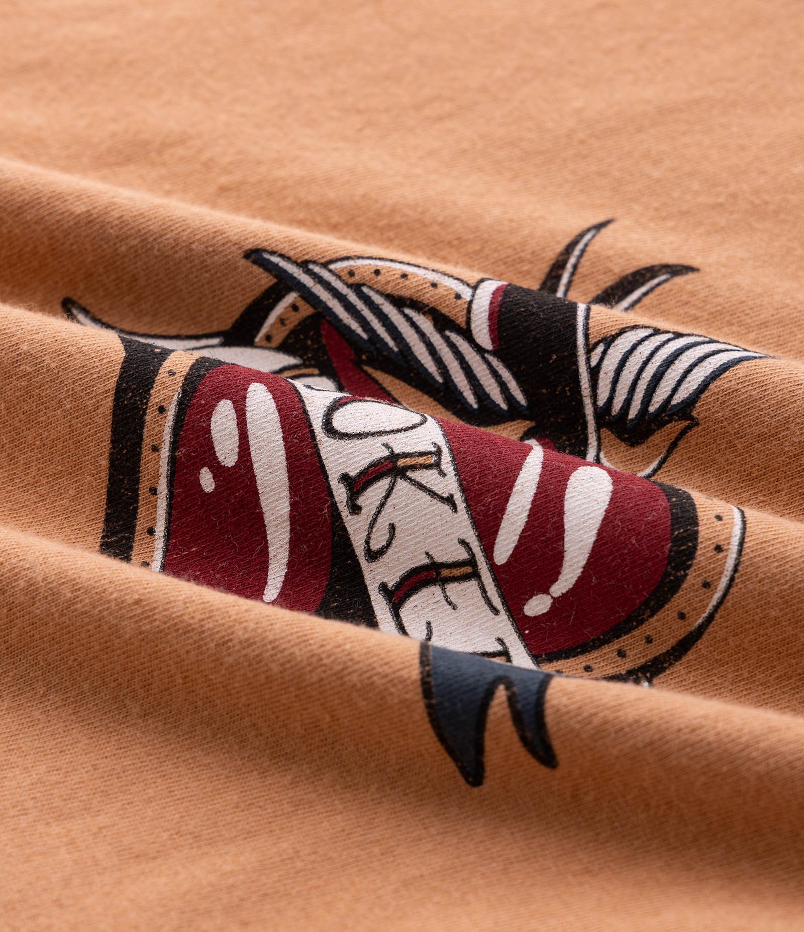 Camiseta Baby Tee Manga Curta em Algodão com Estampa Coração Quebrado Amarelo 7