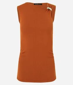 Blusa Alongada em Tricô com Aviamento na Alça