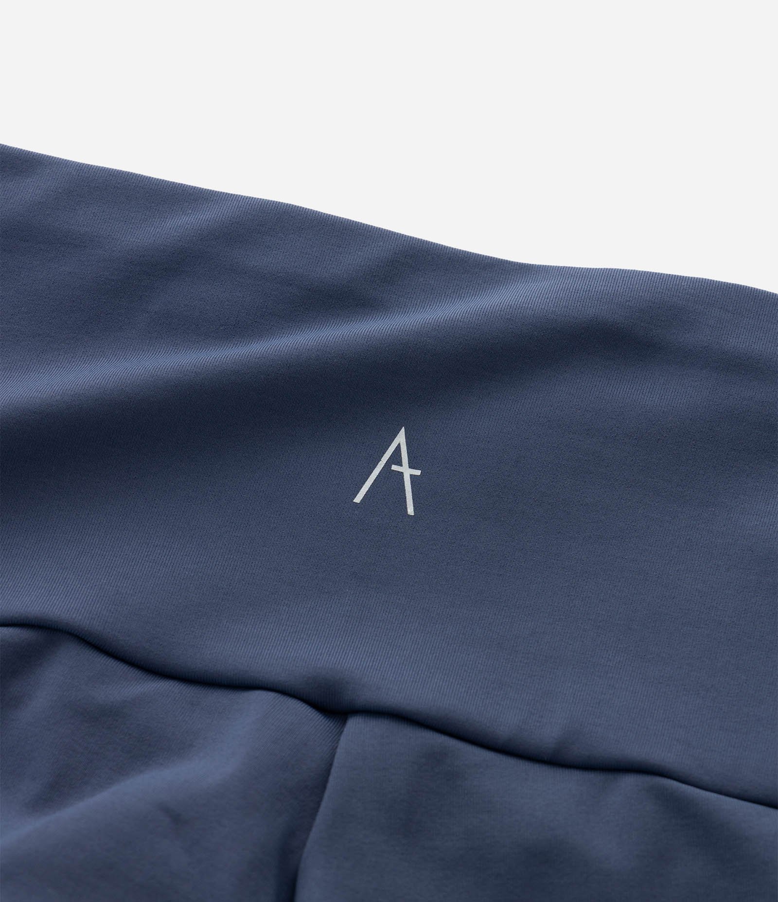 Bermuda Ciclista Tecnológica com Vivo Contrastante Azul 5