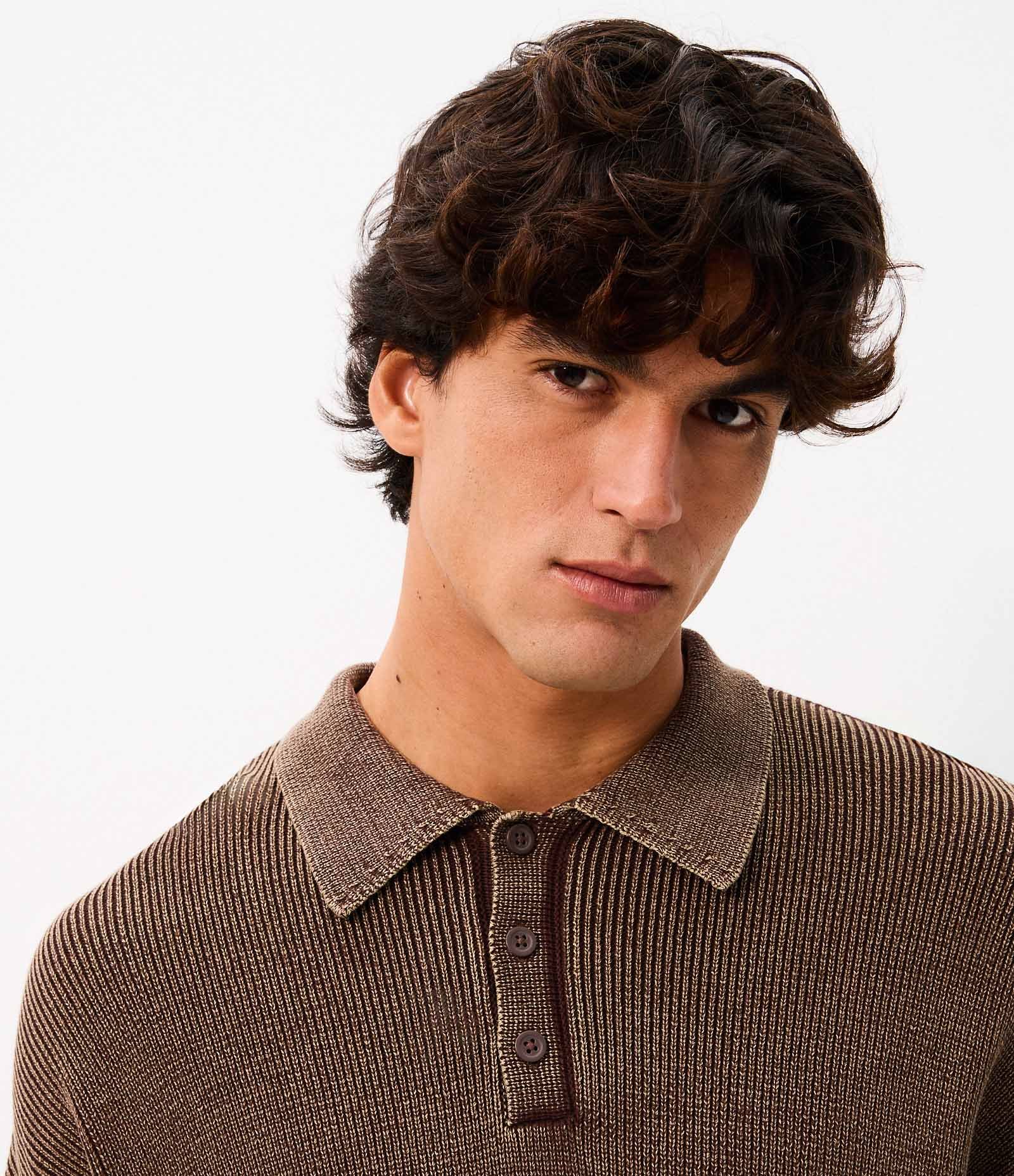 Suéter Tricô Leve Marmorizado com Gola Polo Marrom 3