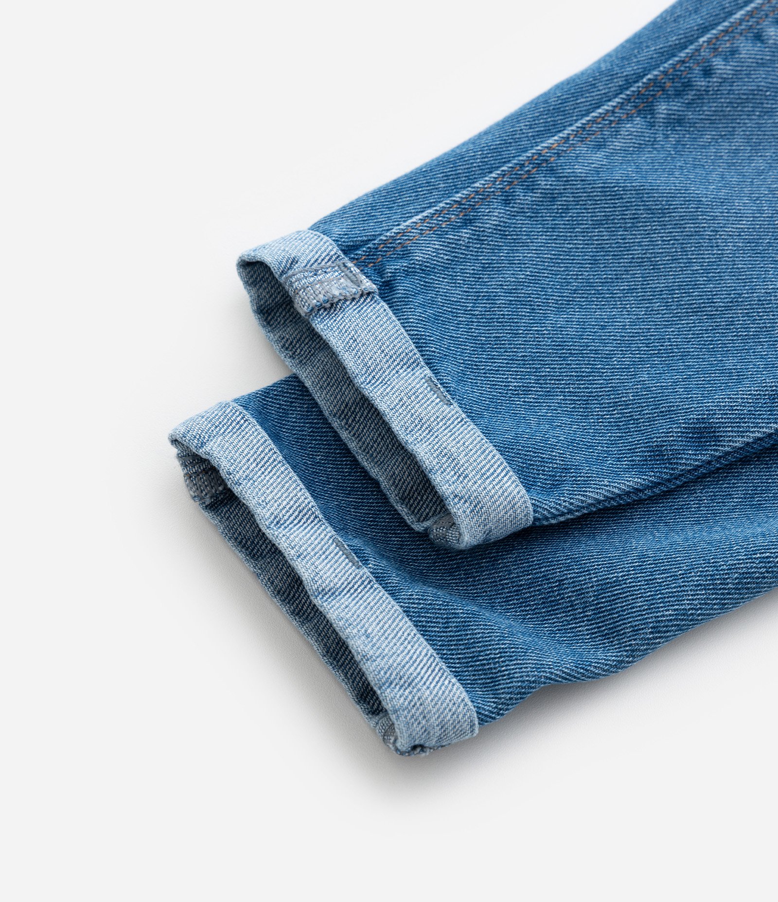Calça Mom Infantil com Bordadinho de Flor - Tam 1 a 6 Anos Azul 4