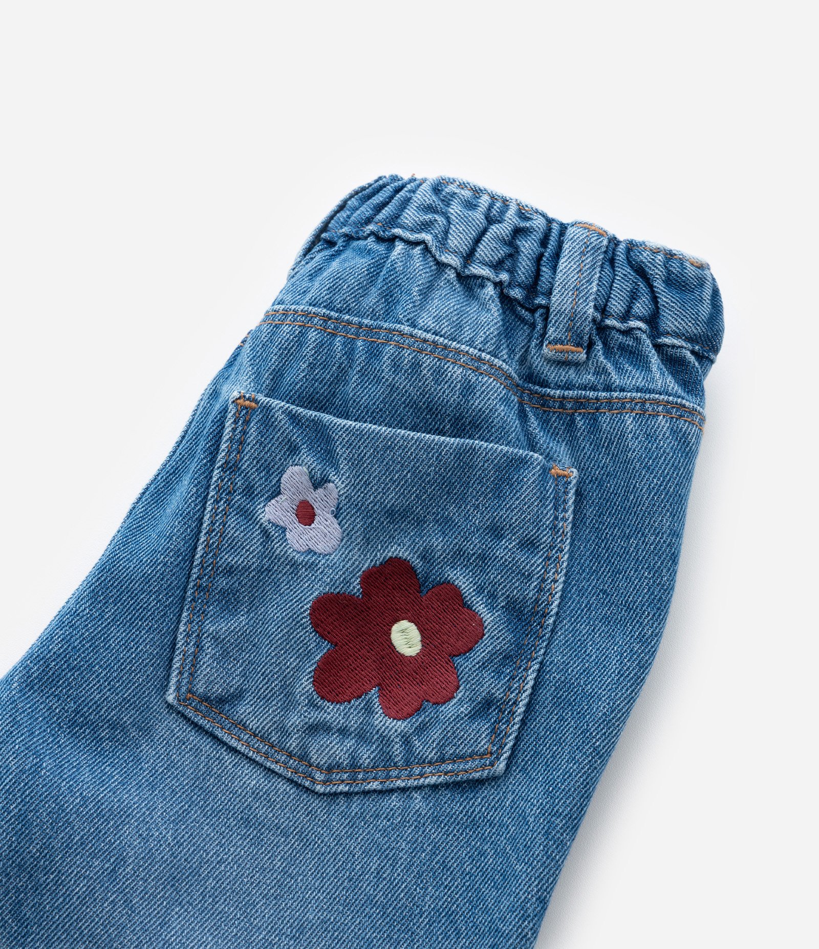 Calça Mom Infantil com Bordadinho de Flor - Tam 1 a 6 Anos Azul 6