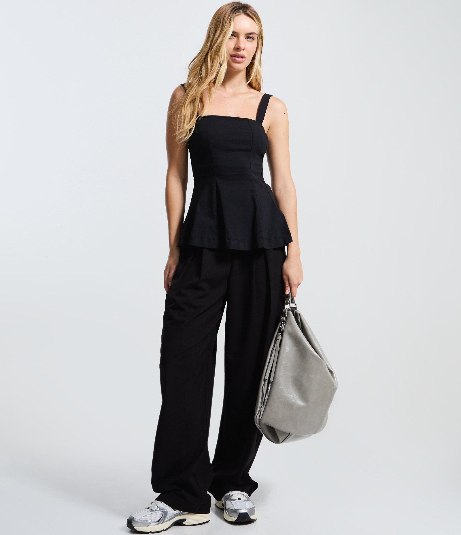 Blusa Peplum em Bengaline com Alça Larga Preto 2