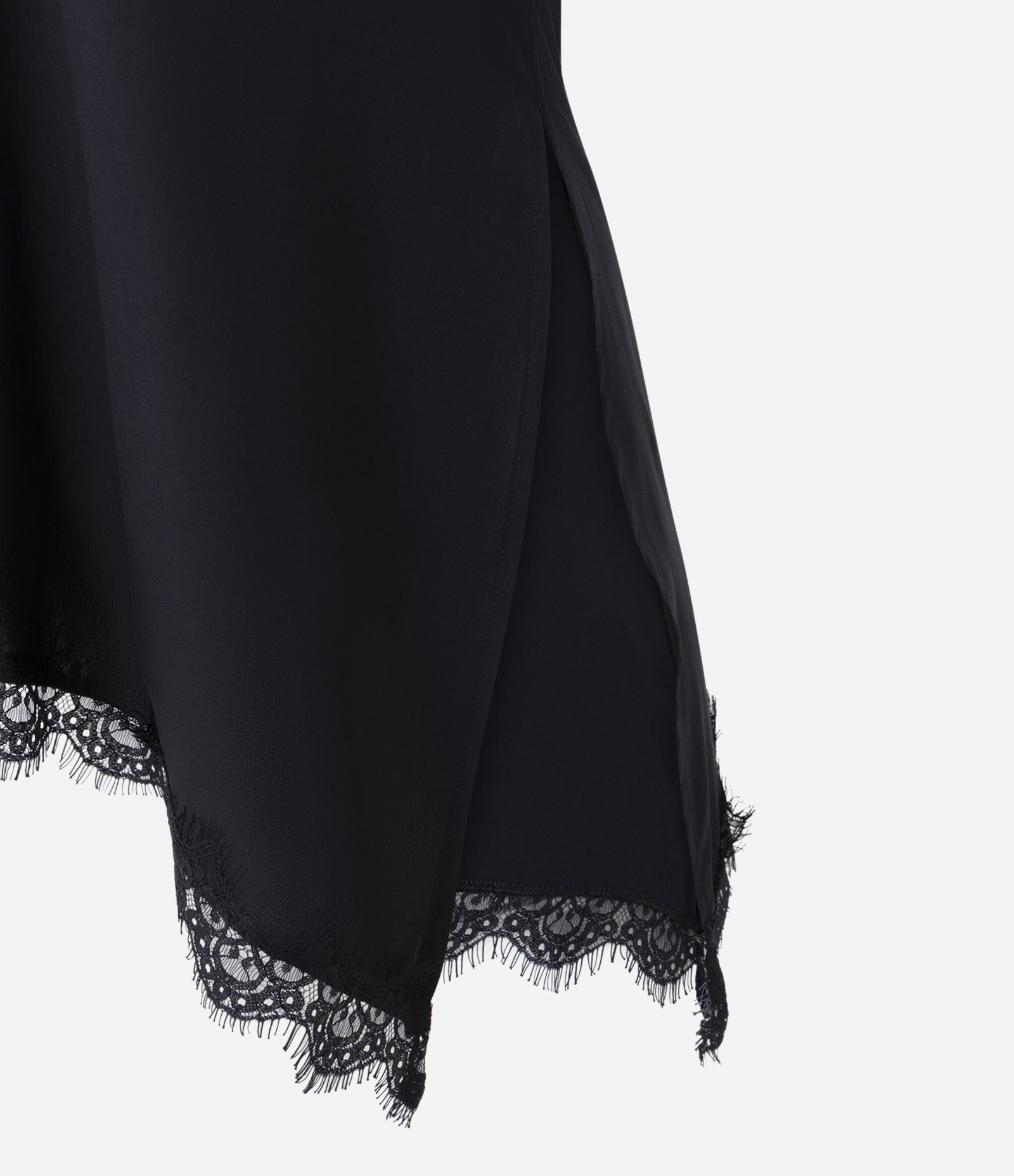 Blusa Sem Manga em Viscose com Renda e Barra Assimétrica Preto 3