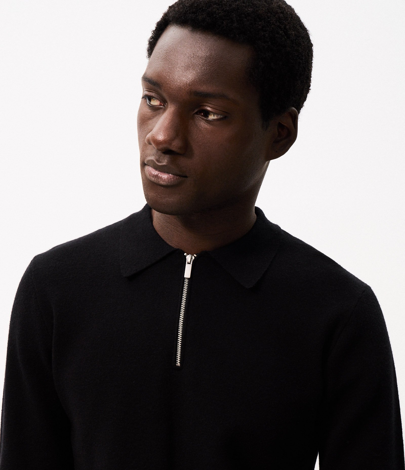 Suéter em Viscose com Gola Polo e Zíper Preto 7